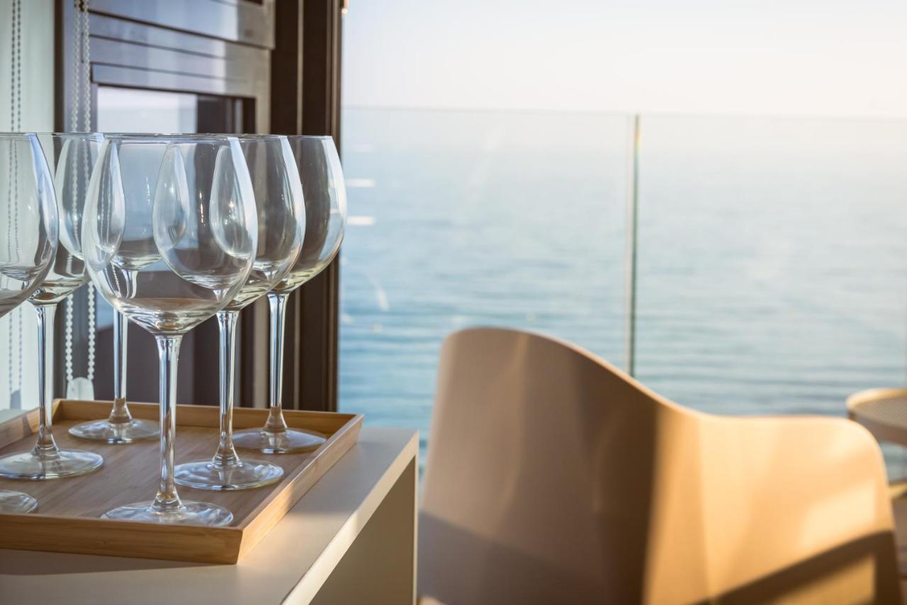 Modern sea front jacuzzi Blue Sky Apartment Alicante Exterior foto